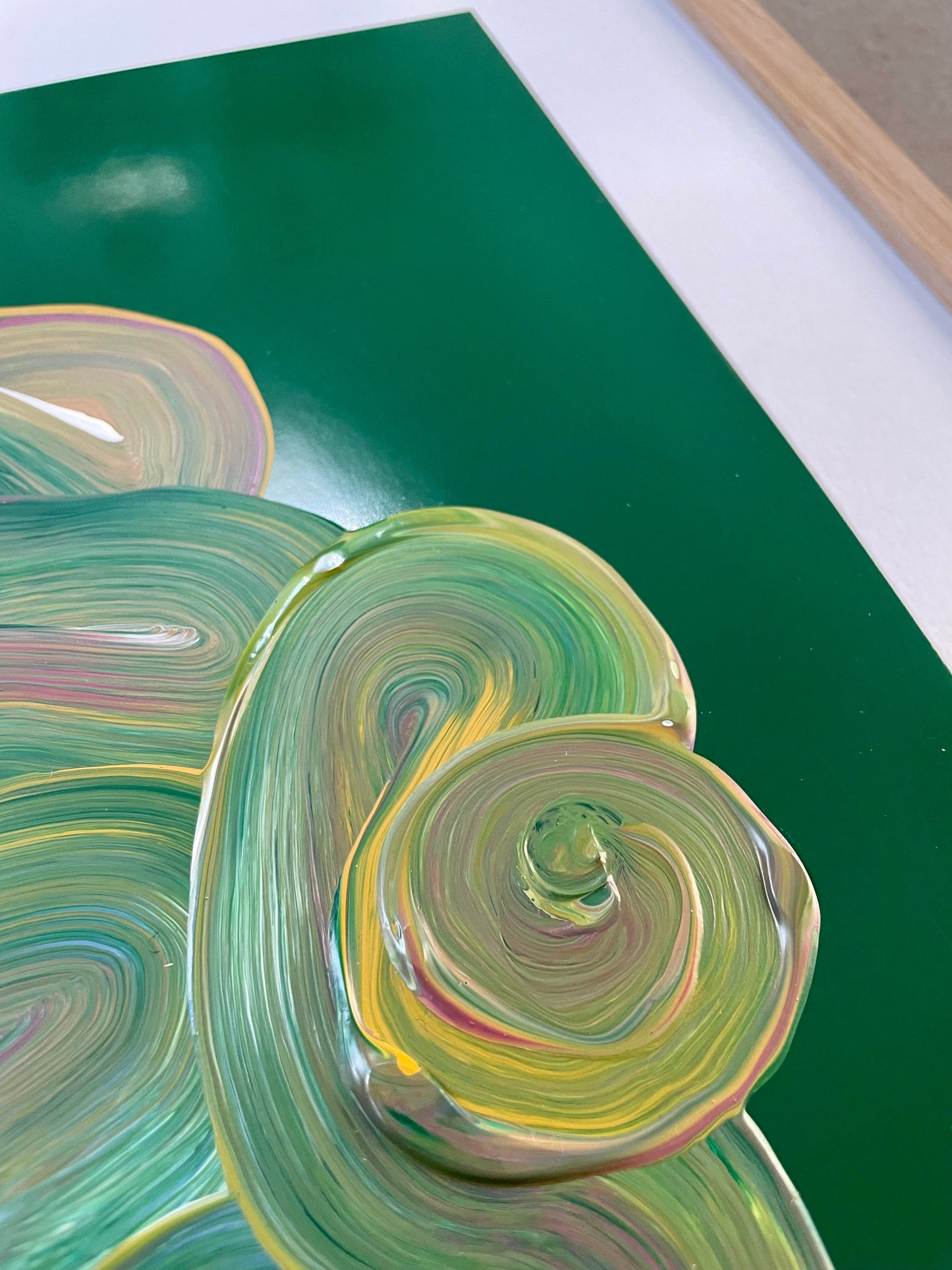 'Energeia' Green / 50% OFF