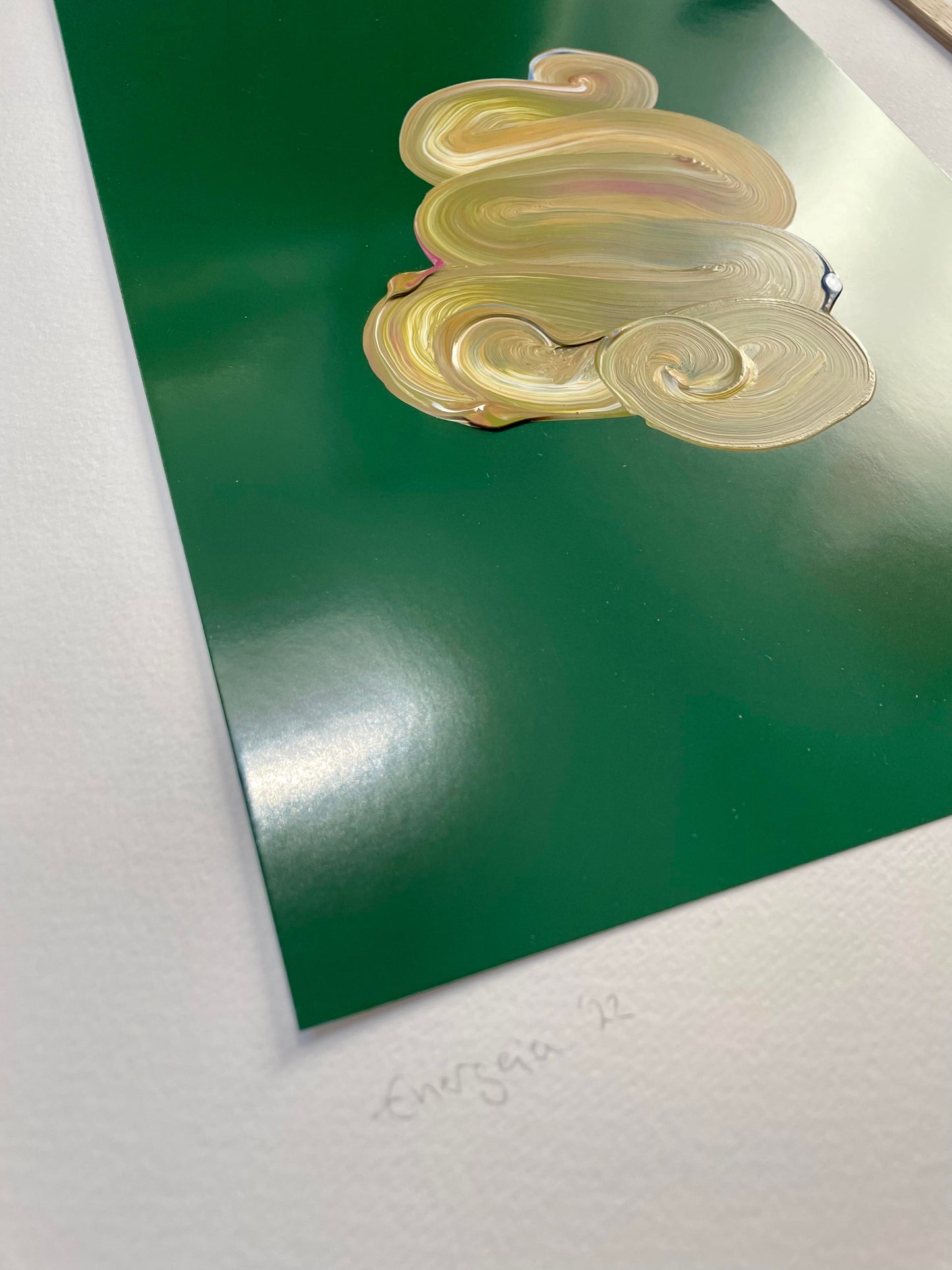 'Energeia' Green / 50% OFF
