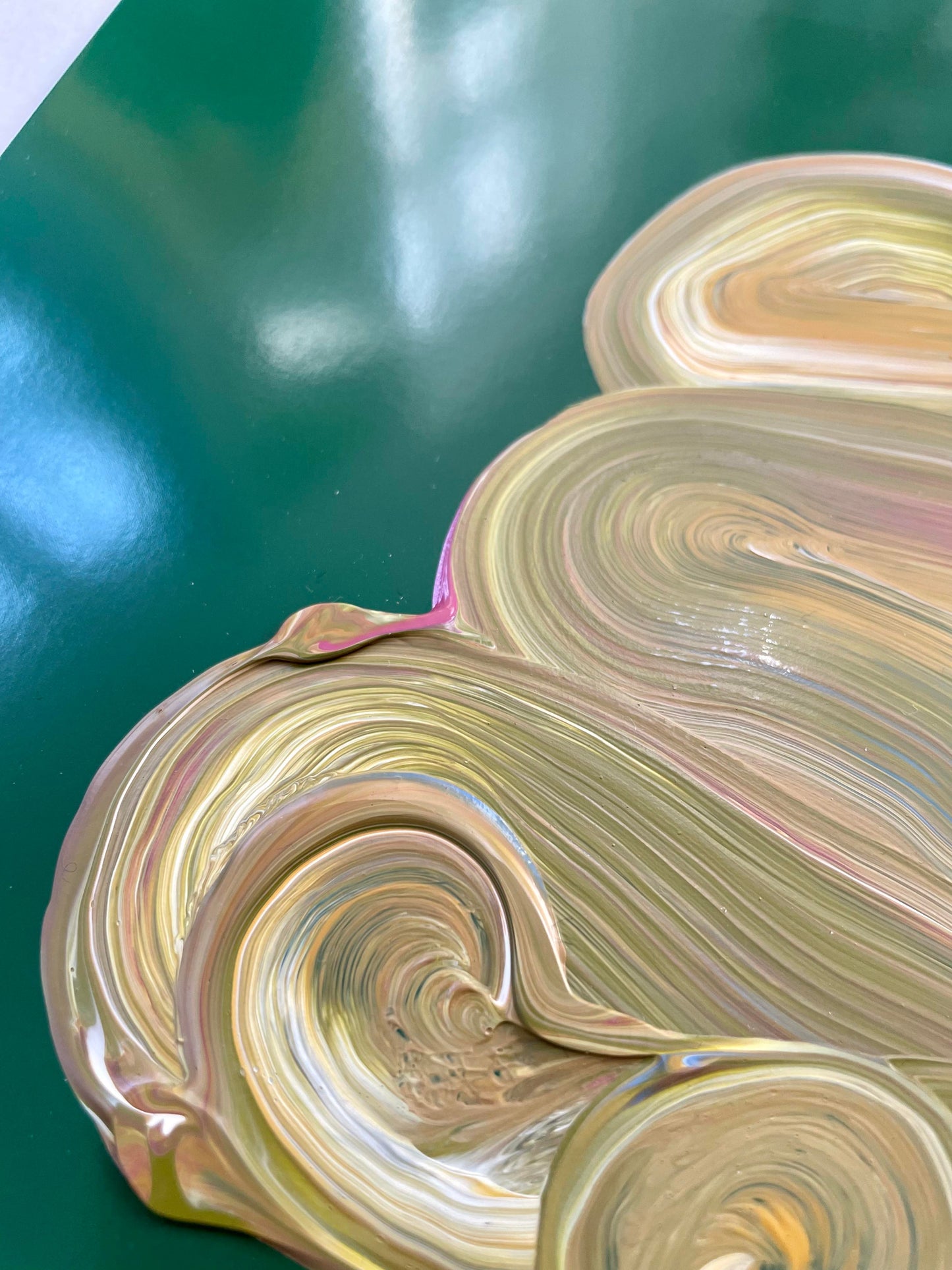 'Energeia' Green / 50% OFF